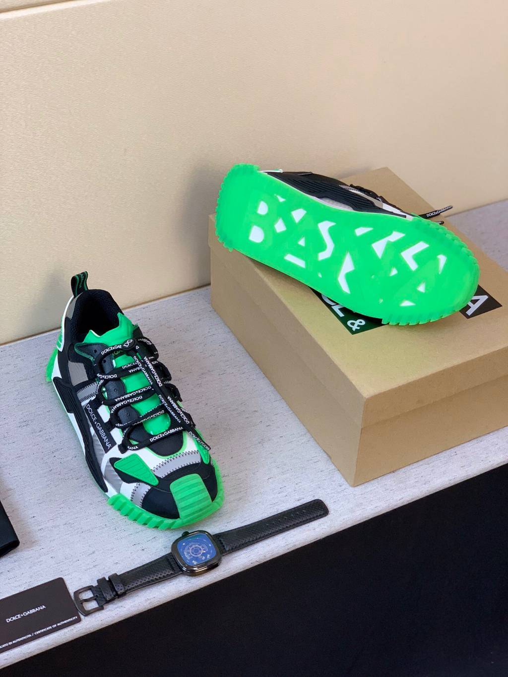 D*G sneaker